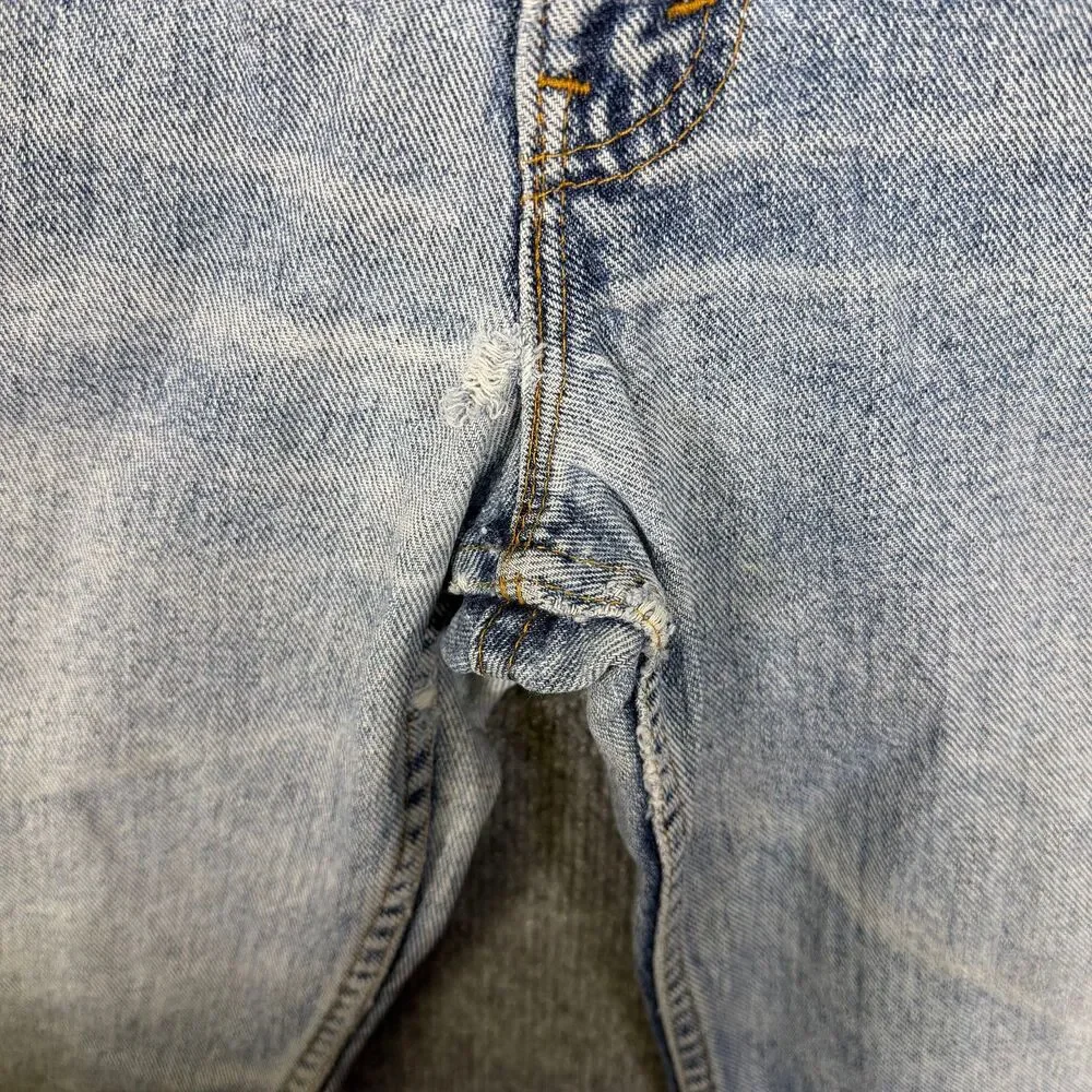 Vintage Levi's 550 Men's Jeans 38x32(36x31) Light Wash Denim Distressed Tapered